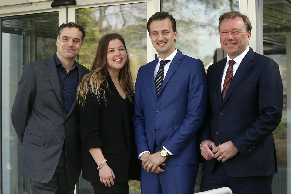 Nieuwe wethoudersploeg in Wijdemeren: v.l.n.r. Boermans (D66), Van Rijn (CDA), Klink (VVD) en De Kloet (DorpsBelangen).