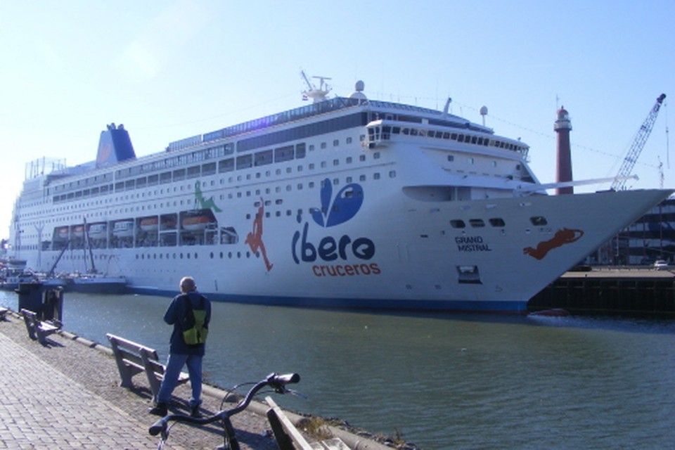 Winwin-situatie IJmuiden en Amsterdam in cruisevaart