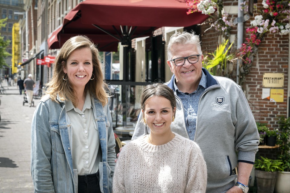 Chantal Bakhuis (organisator gastronomische stadswandelingen), Lisa Landman (restaurant Frenchie) en Henny Leeflang (organisator Haarlem Culinair.