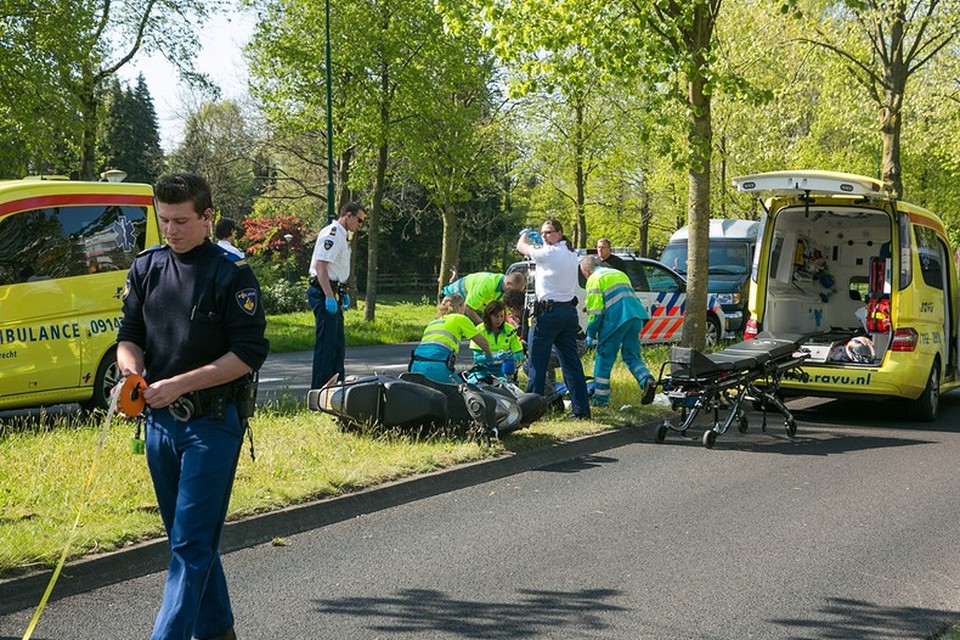 Zwaargewonde bij ongeval in Soest. Foto Caspar Huurdeman