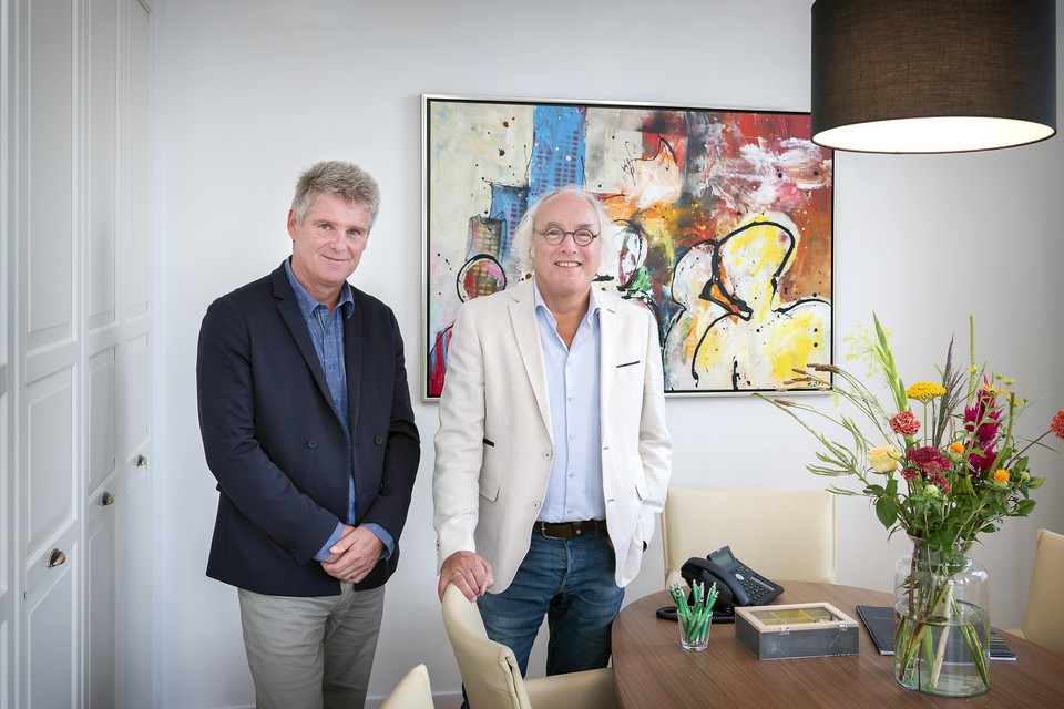 Paul Vonk en Peter van der Slikke in hun nieuwe pand in de Tempeliersstraat.
