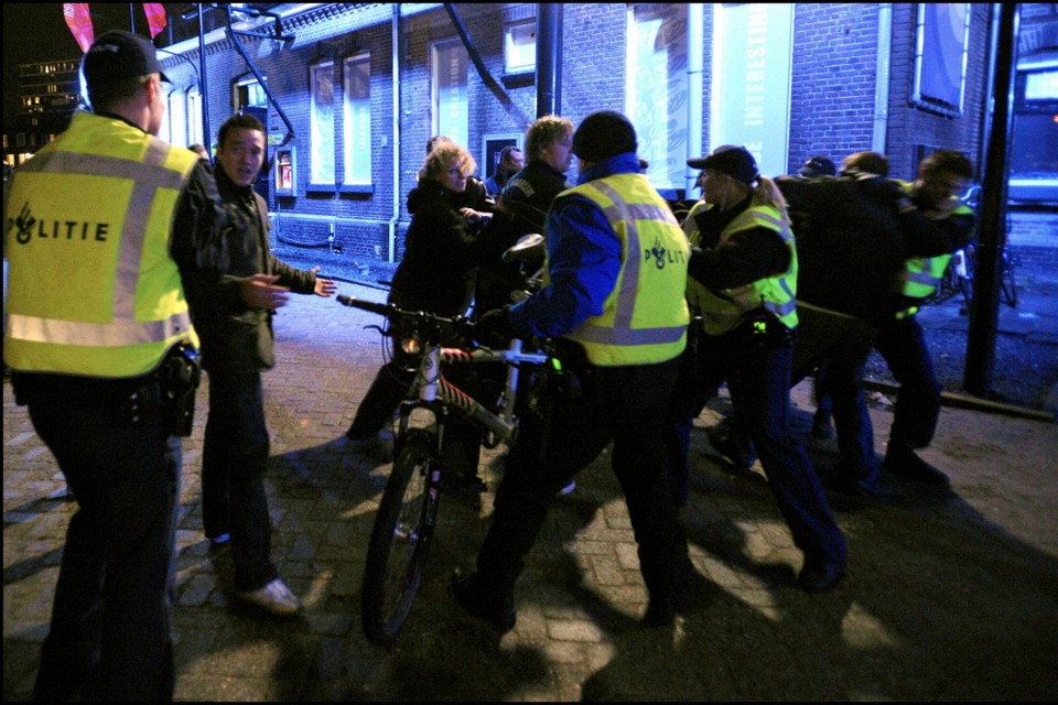 Politietraining uitgaansgeweld. Archieffoto United Photos
