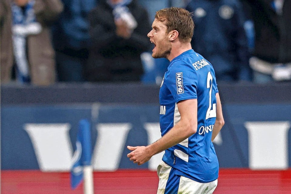 Ontlading bij Thomas Ouwejan na zijn doelpunt voor FC Schalke 04 tegen sv Sandhausen, zaterdag.