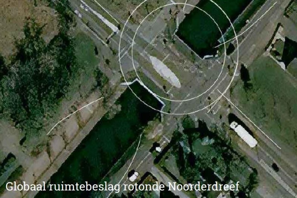 Rotondes op de Noorder- en Zuiderdreef langs de Hoofdweg zijn mogelijk, hebben dorpsraad en ondernemers door deskundigen laten vaststellen.