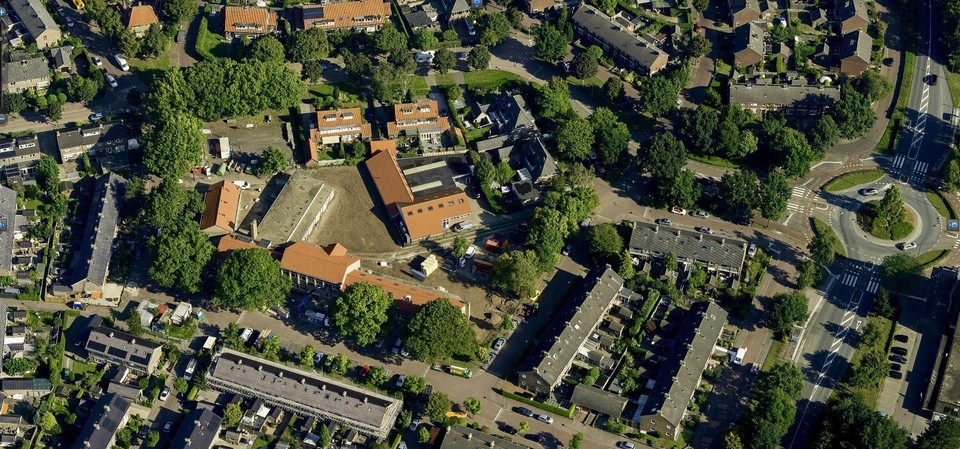 Deze luchtfoto van De Wijngaard (met op de voorgrond de Jacob van Campenstraat) is vorig jaar gemaakt.