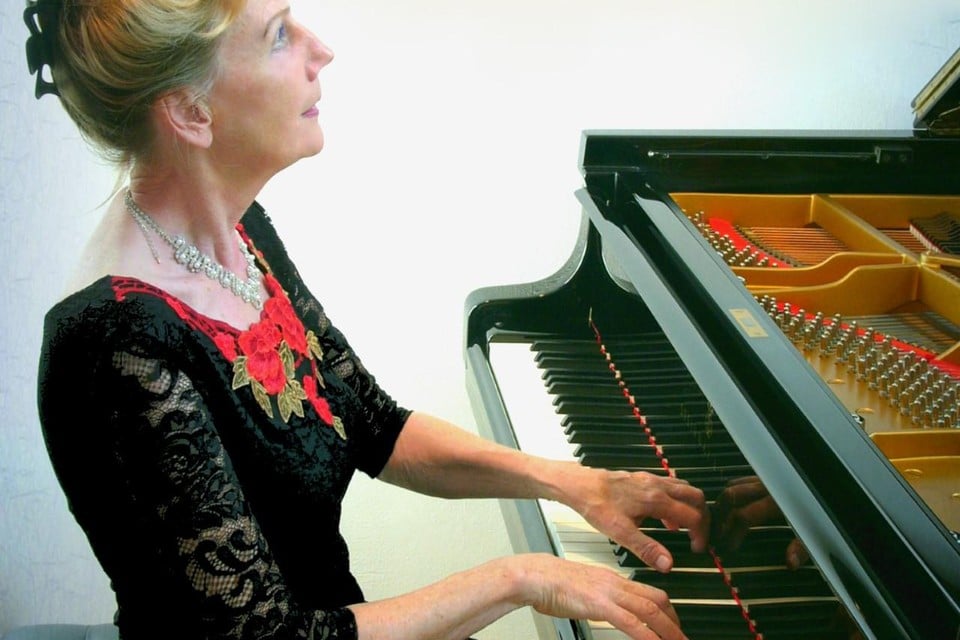 Pianist Regina Albrink.