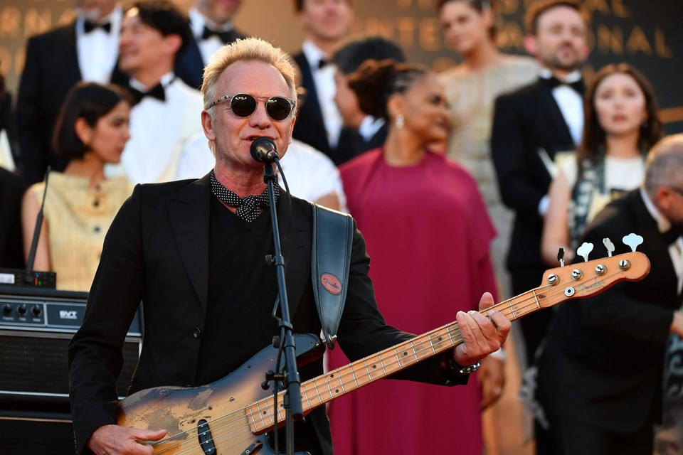 Sting tijdens een optreden bij het Filmfestival van Cannes.