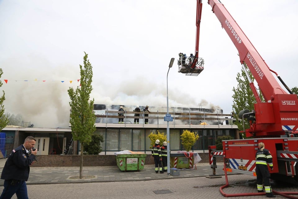 Grote brand in kerk Rijsenhout. Foto Michel van Bergen