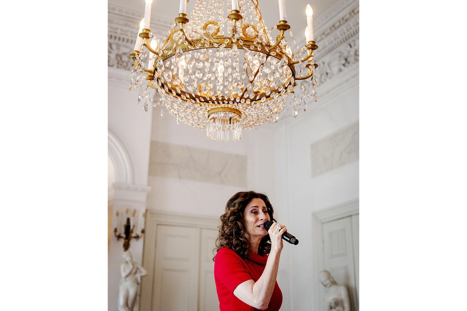 Pia Douwes bereidt zich voor op het openluchtspektakel Elisabeth in Concert 2018 bij Paleis Soestdijk.