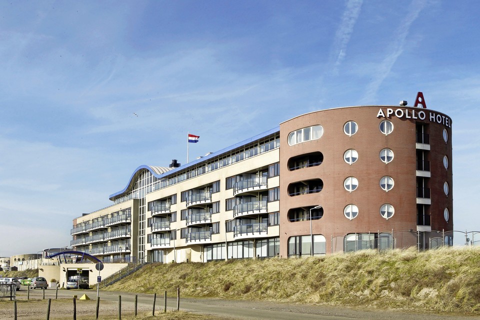 Het Apollo Hotel aan de Kennemerboulevard IJmuiden. Het verblijf heeft een nieuwe naam.