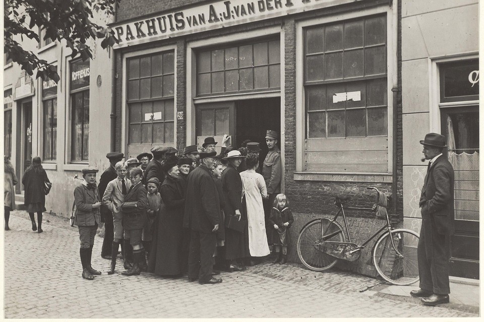 Zeepdistributie bij Van der Pigge in 1918.