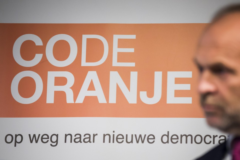 Bert Blase presenteerde de politieke partij Code Oranje.