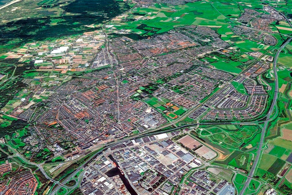 Luchtfoto Beverwijk en Heemskerk.