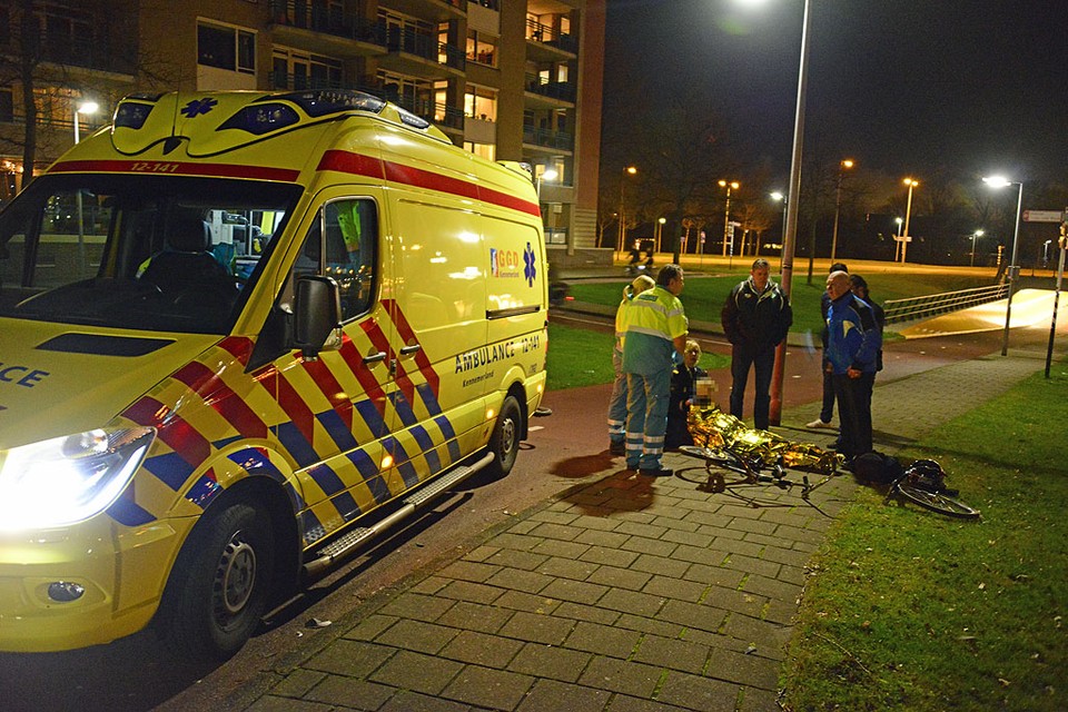 Twee gewonden bij ongeval bij fietstunnel Hoofddorp. Foto: Eric van Lieshout