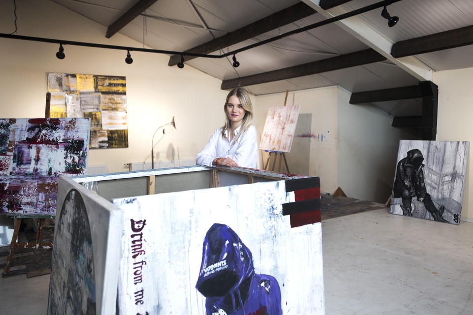 Lynn Spoor in haar IJmuidense atelier.