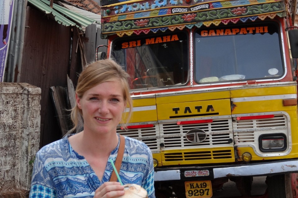 Openbaar vervoer in India, wel even wat anders dan Marcella thuis gewend is. Foto´s: Marcella Pel