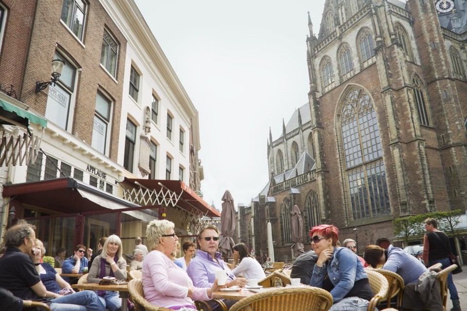 Terras van Fortuyn aan Grote Markt Haarlem. Foto HDC MEDIA/Richard Stekelenburg
