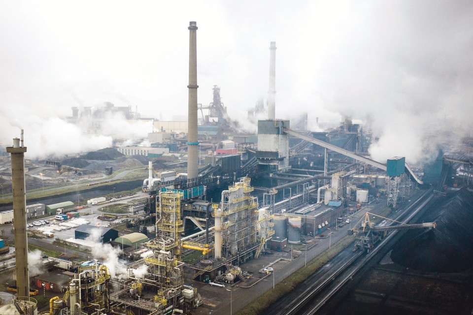 Dronefoto van staalfabrikant Tata Steel.