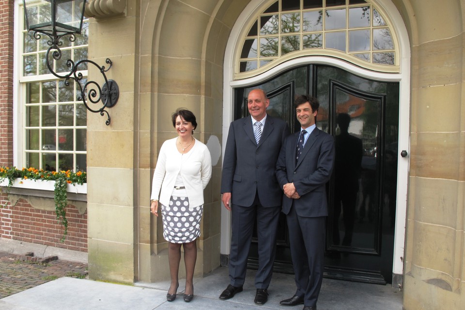 De nieuwe wethouders: Christa Kuiper, Remco Ates en Pieter van de Stadt.