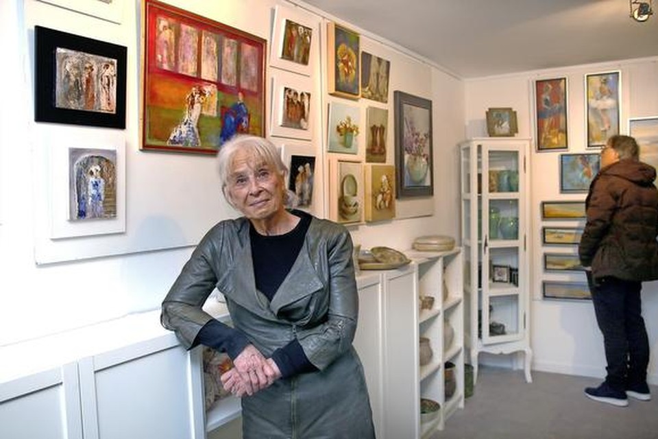 Renée Franken in haar nieuwe galerie Cézanne in Blaricum.