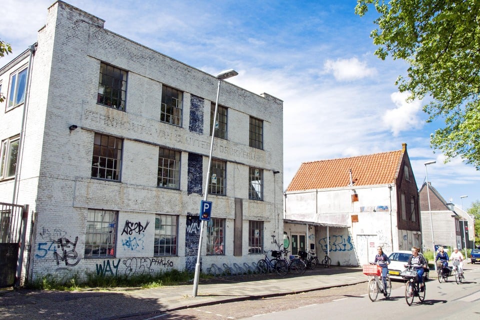 Voormalige Fietsznfabriek (drukkerij Vernhout & Van Sluyters) aan de Oostvest Haarlem.