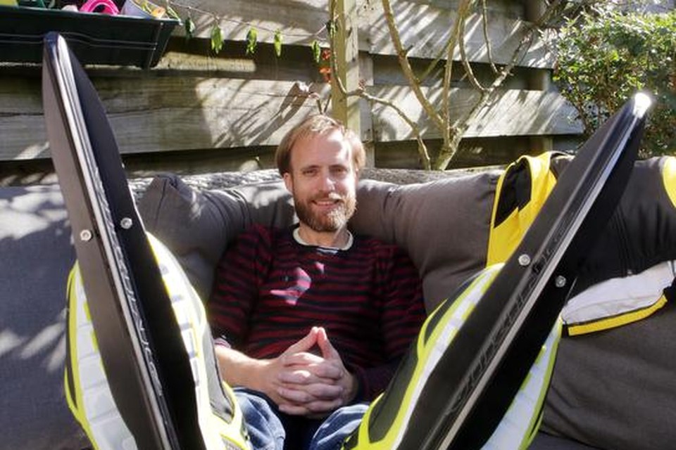 Hilversummer Peter Bras heeft de longziekte cystic fibrosis en gaat in training om de alternatieve Elfstedentocht in Oostenrijk te rijden.