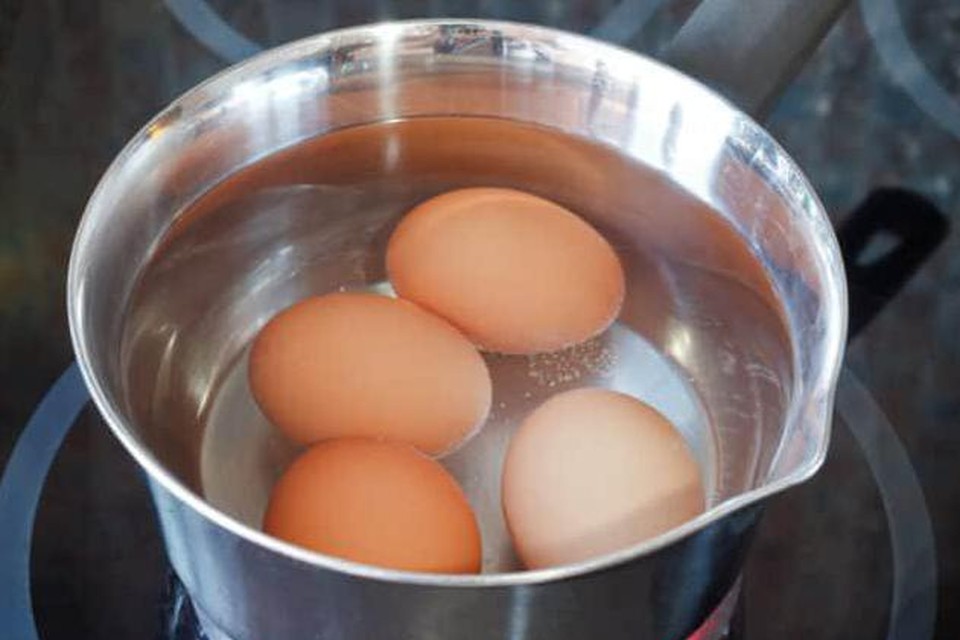 Eieren koken, dan kan in één minuut.