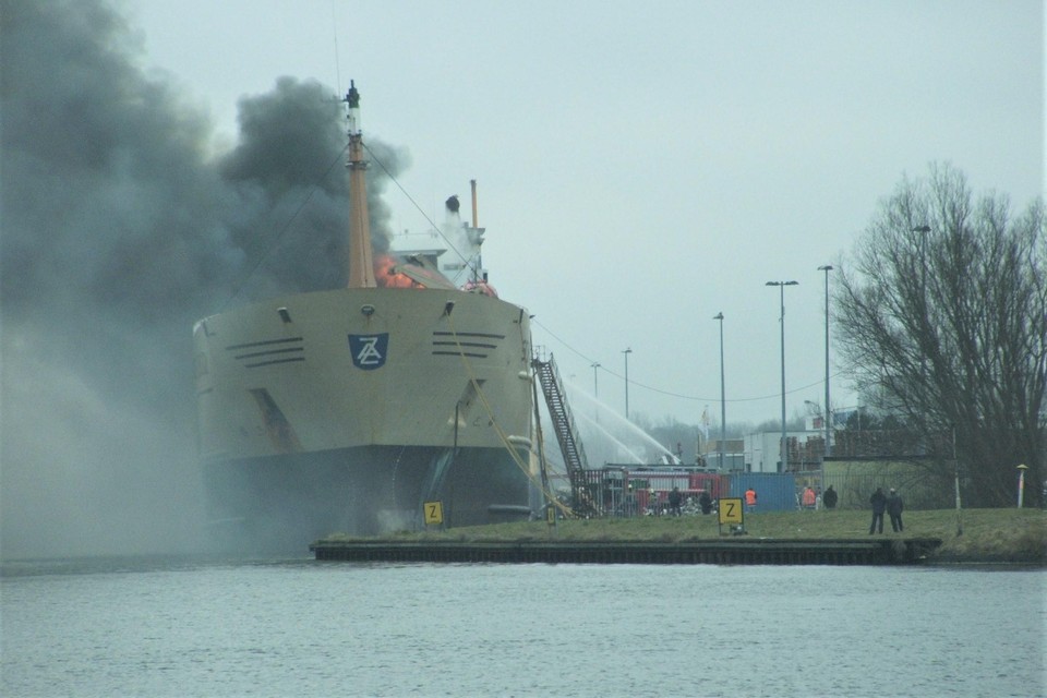 2007: brand in de vrieshektrawler Willem van der Zwan.