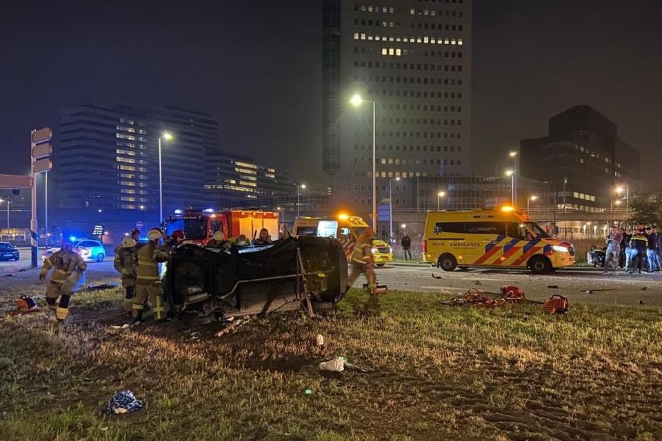 Bij het ongeval kwam een 28-jarige Amsterdammer om het leven.