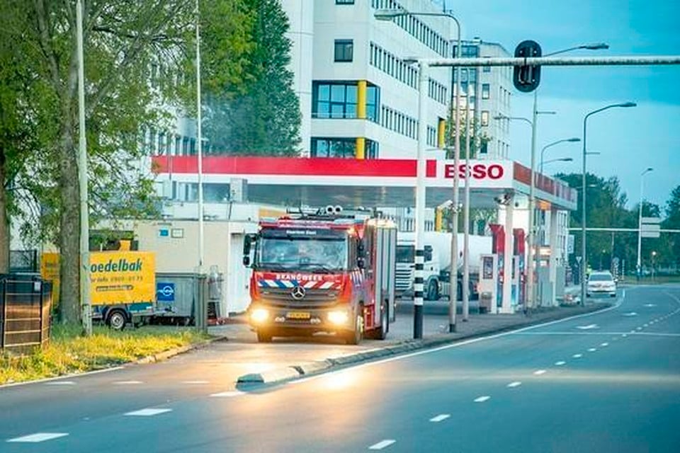 Op 6 mei werd brand gesticht bij het Esso-tankstation langs de Schipholweg in Haarlem.