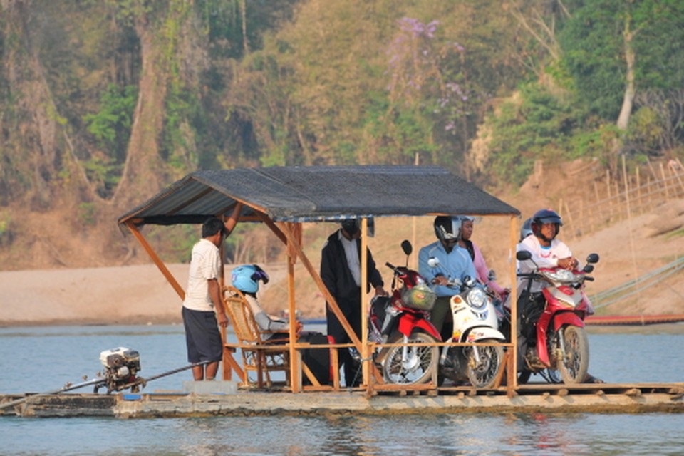 'Veerbootje' op de Mekong. (Foto Jaap van Splunter)