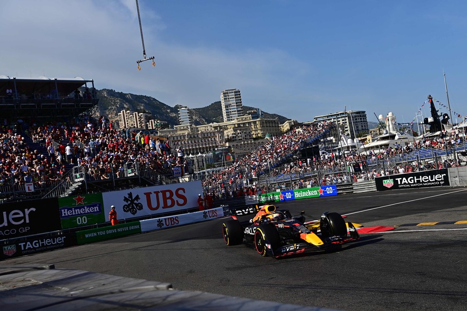 Max Verstappen tijdens de tweede training in Monaco.