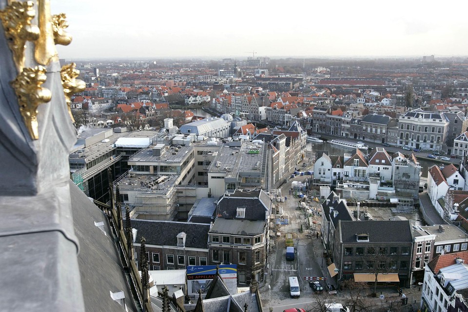 Bouw van de Appelaar gezien vanuit de toren van de Grote Kerk in 2005.