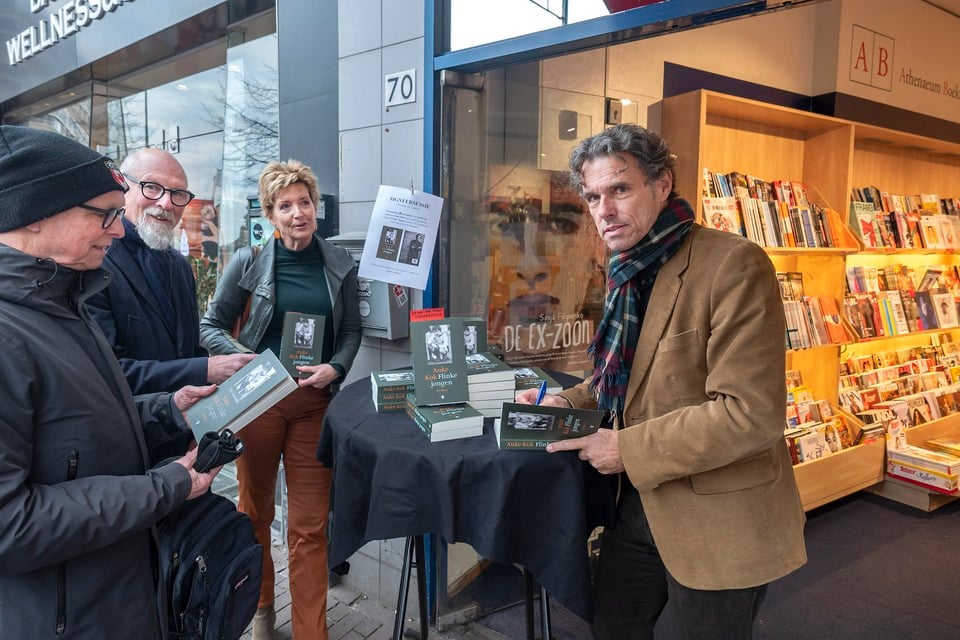 Auke Kok waagt zich met zijn debuutroman ’Flinke Jongen’ voor het eerst aan fictie.