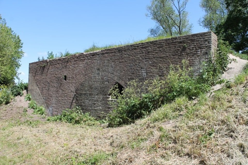 Fort G aan de Ton Kootsingel is als jaren dichtgemetseld.