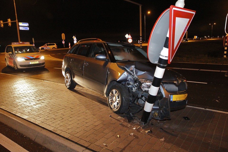 Gewonde bij eenzijdig ongeval Nieuw-Vennep. Foto: Daniel van Straeten
