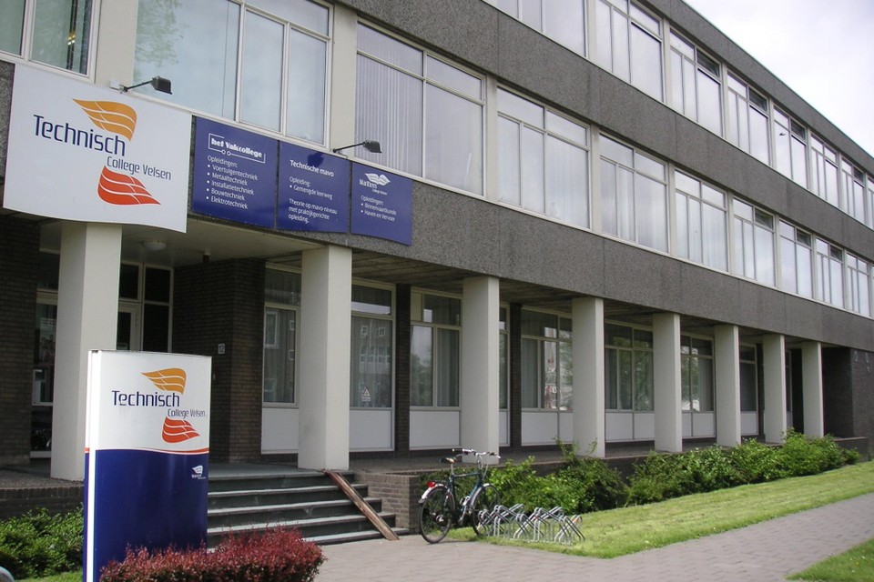 Technisch College Velsen. Foto Fokke Zaagsma