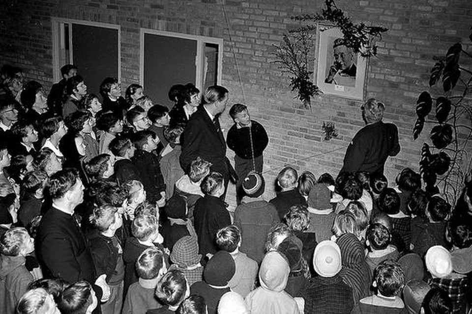 Leerlingen van de Titus Brandsmaschool in 1960.
