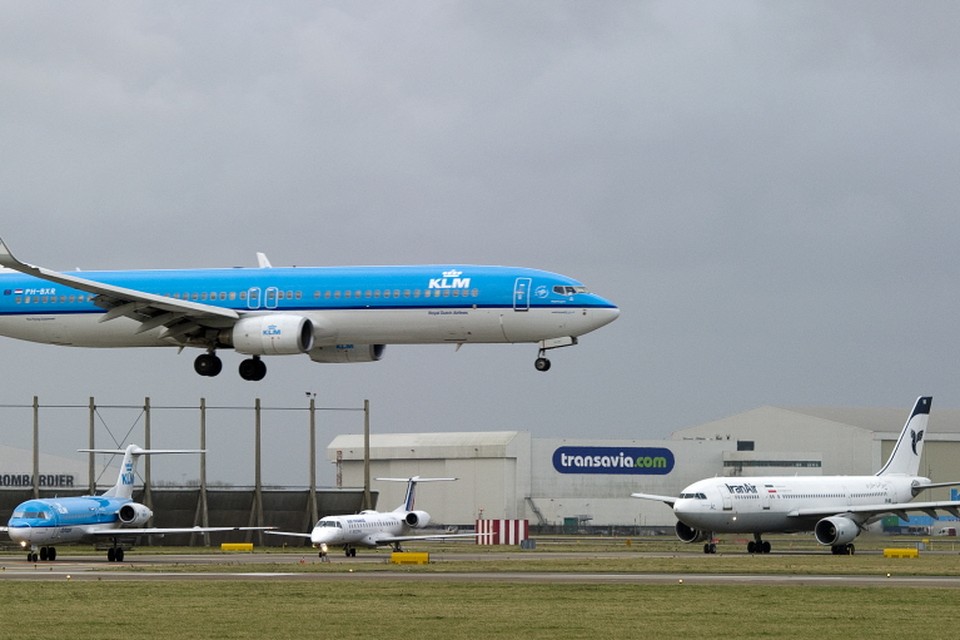 Vliegtaks kost Schiphol banen en geld. Foto ANP