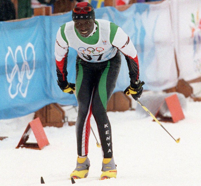 De Keniaan Philip Boit aan de finish in 1998.