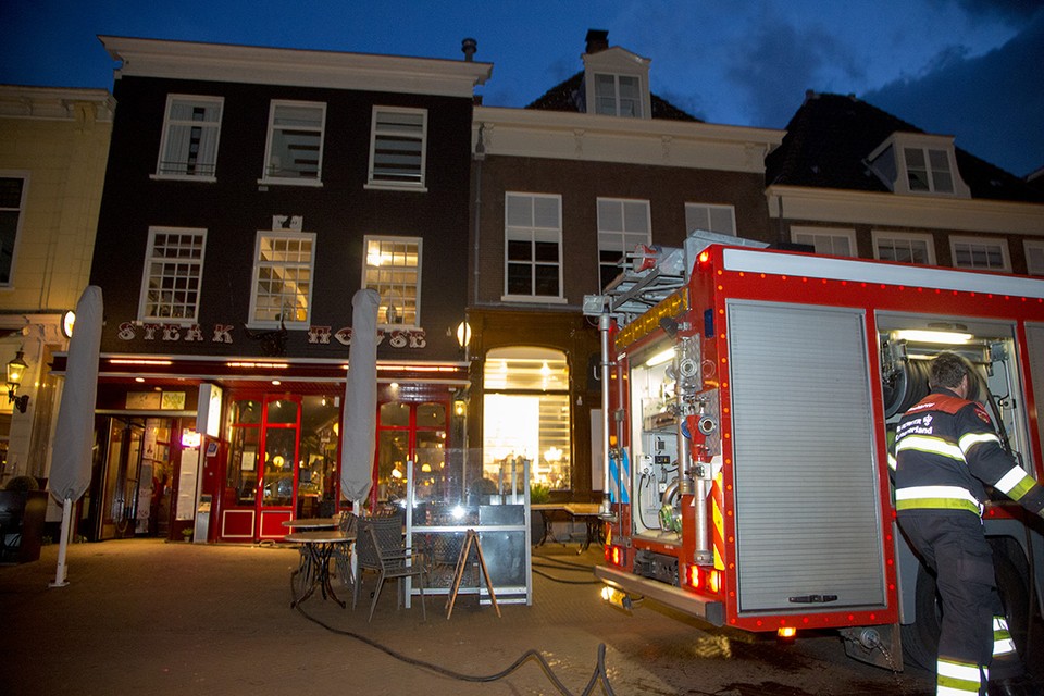 Brand in afzuiginstallatie bij restaurant Wilma en Albert. Foto: Michel van Bergen