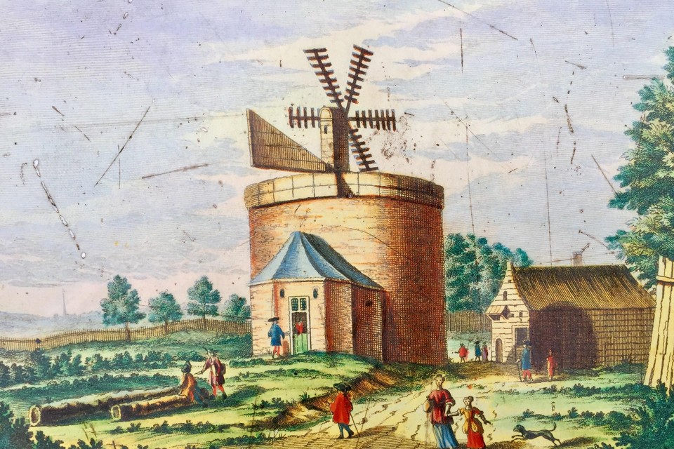 De oude watertoren op het landgoed Paleis Soestdijk zoals hij er in de achttiende eeuw uitzag. Dankzij de installatie konden de fonteinen werken. Het gebouw staat er nog steeds en is een Rijksmonument.