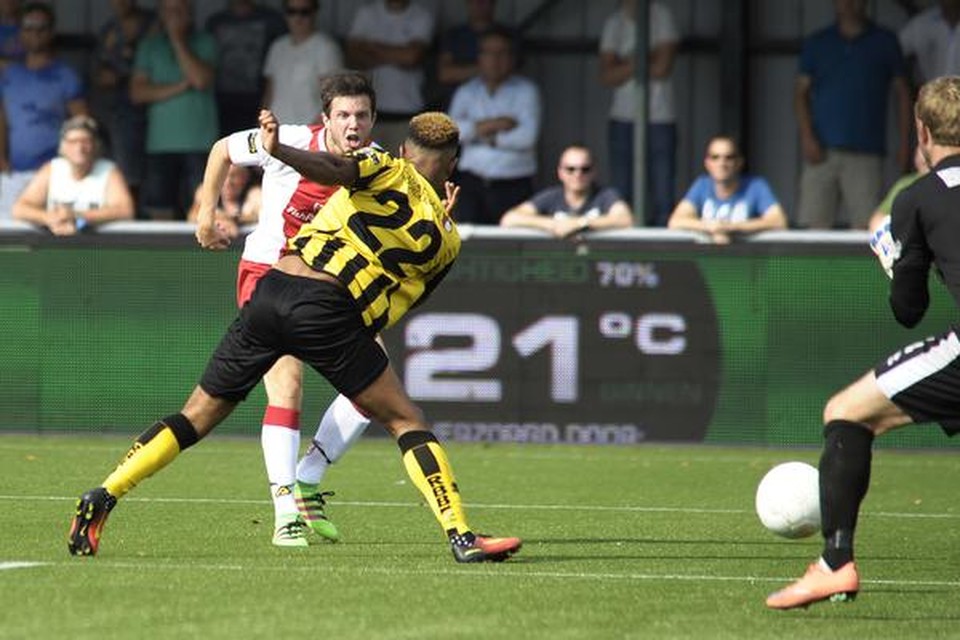 Bryan Burgerhout scoorde de winnende treffer van IJsselmeervogels.