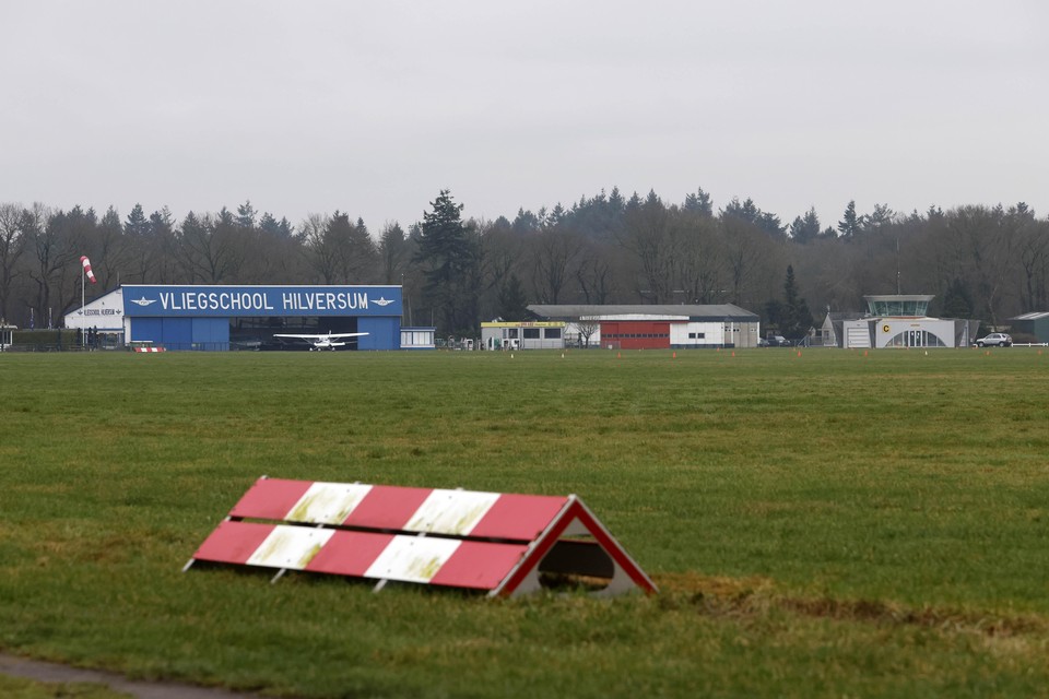 Vliegveld Hilversum aan de Noodweg.