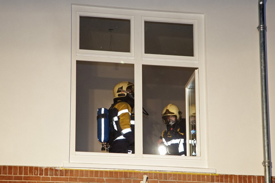 Spontane ontbranidng van lijnolie was de oorzaak van brand in Berkenrodestraat. Foto Michel van Bergen