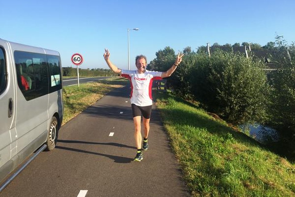 Jan Rudolph de Lorm op 75 kilometer van de finish van de Social Run.