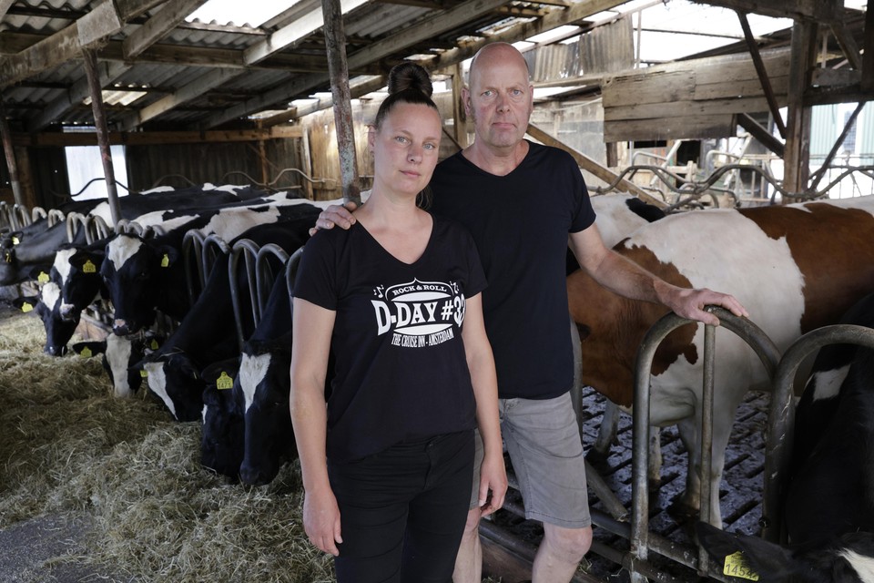 Irmgard Wortel en Nico Pronk, agrariërs te Weesp die net als vele anderen erg boos zijn over de plannen stikstof fors te verminderen.