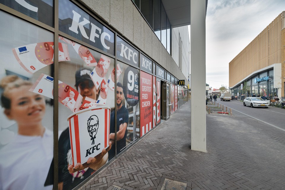 De nieuwe KFC aan de Casablancastraat, schuin tegenover de Albert Heijn.