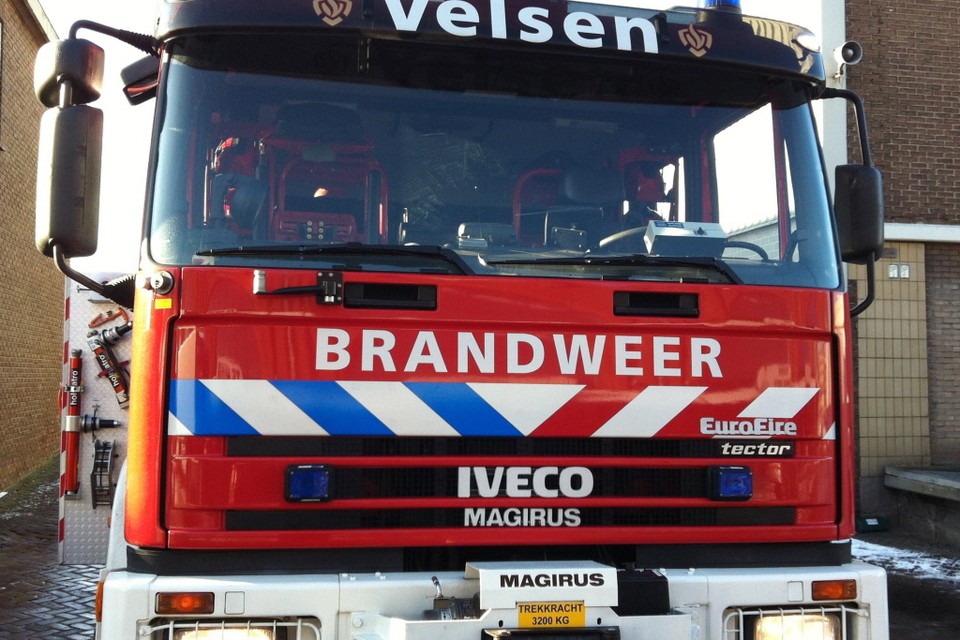 Brandweerauto van post IJmuiden.