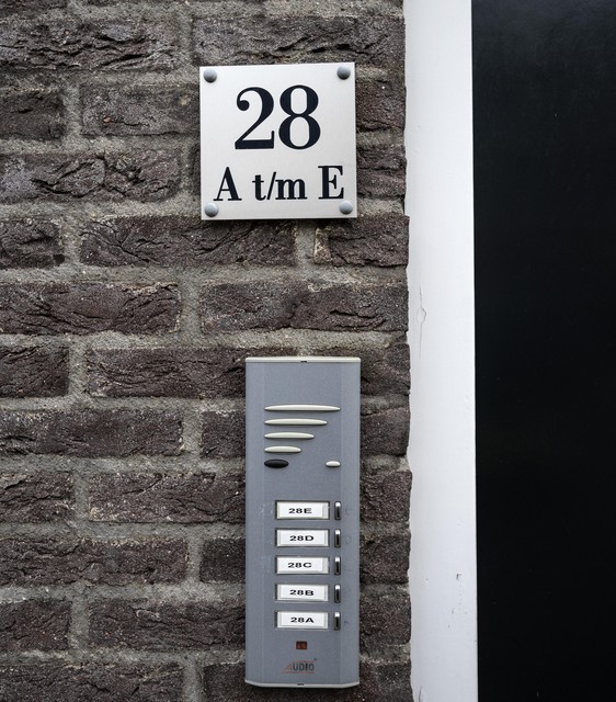 In veel Haarlemse buurten, waaronder de Transvaal, is een splitsingsverbod ingevoerd. (Dit huis wordt niet in het bijzonder in verband gebracht met de huurmisstanden).